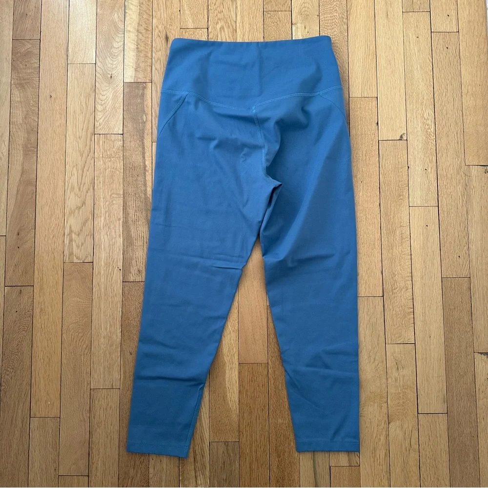 Girlfriend Collective Petite Leggings - Picture 3 of 3